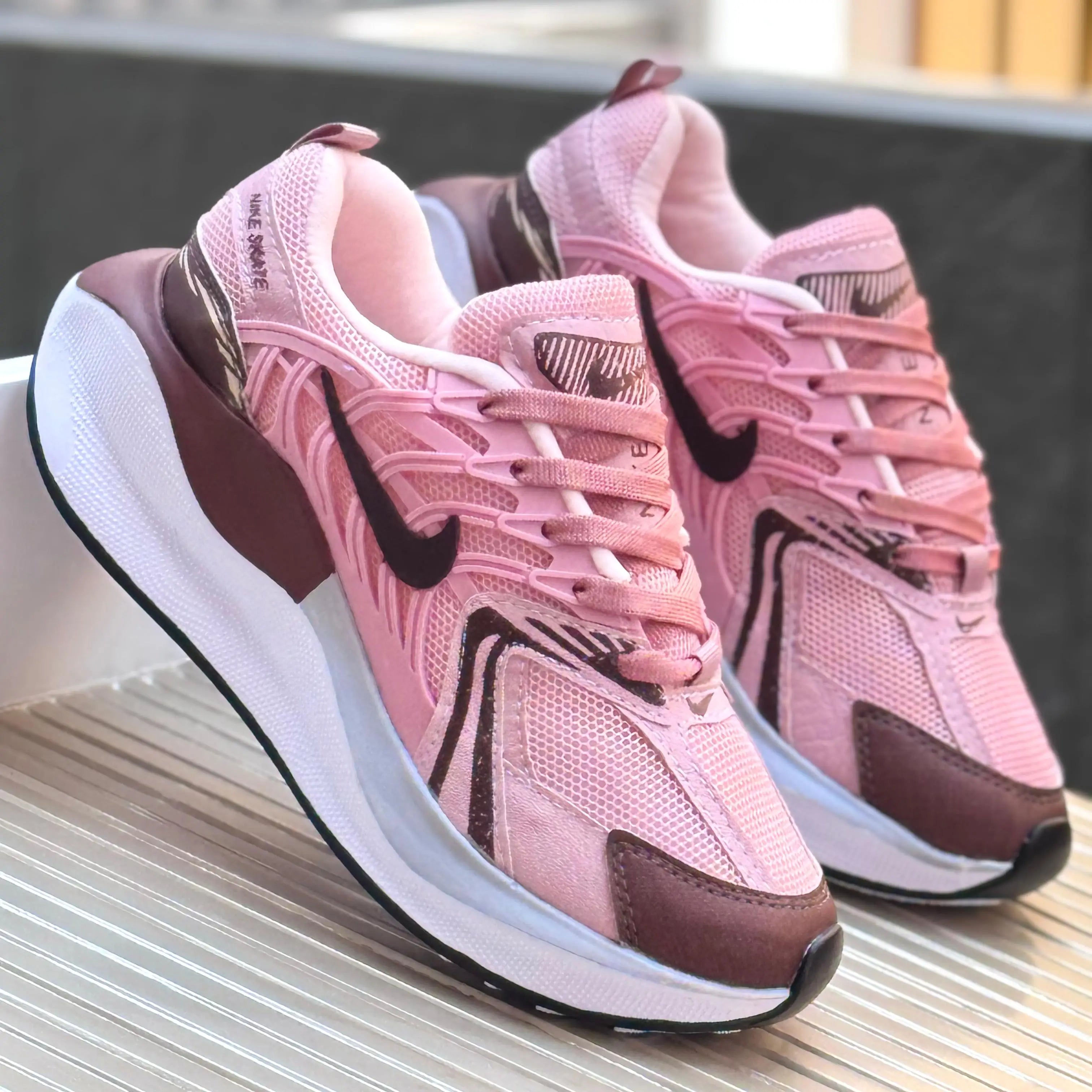 NIKE SKATE DAMA